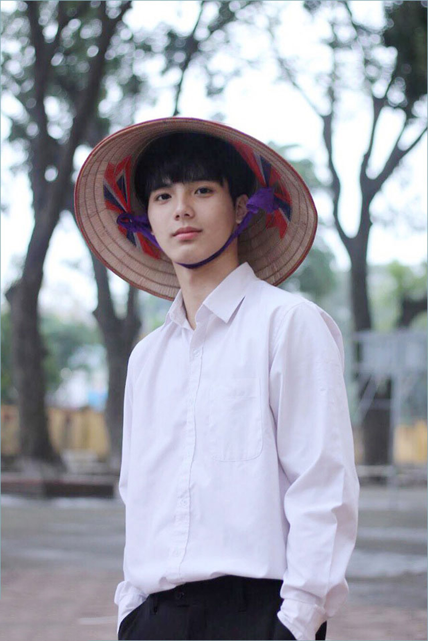 300+ Ảnh trai Đẹp lớp 6 che mặt hai mái, 32 dáng trai che mặt Ý tưởng